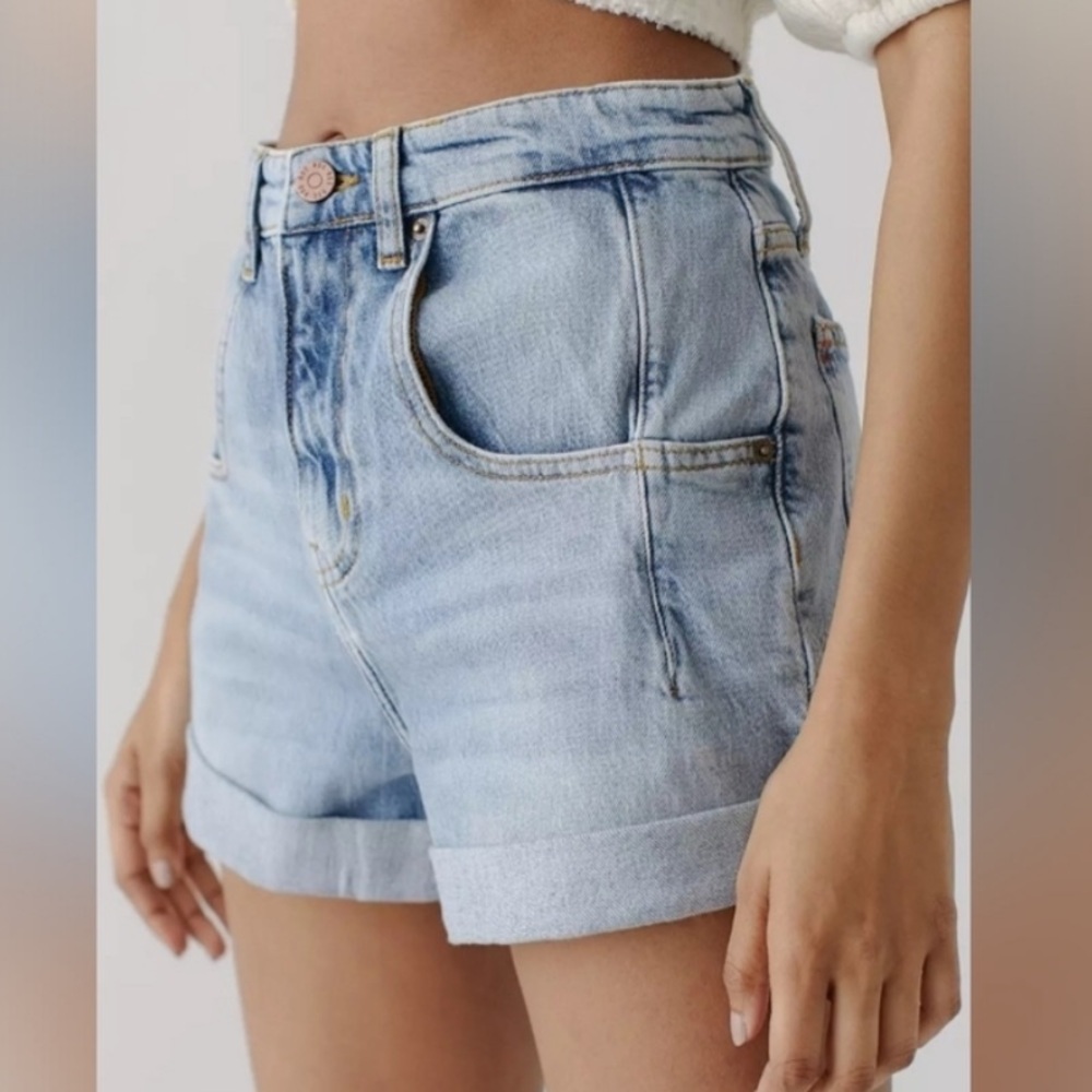 BDG Light Wash High-Rise Rolled Cuff Jean Shorts